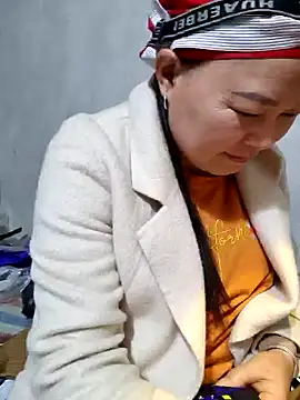 yoowwmr: вебкам-шоу