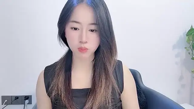 chloe-01's Live XXX Chat