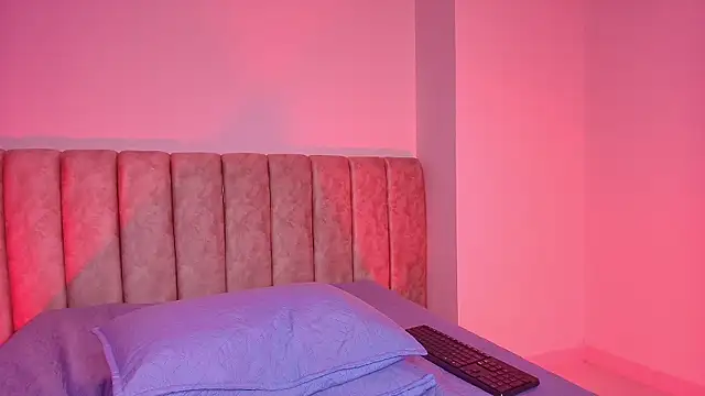 agath_69's Live XXX Chat