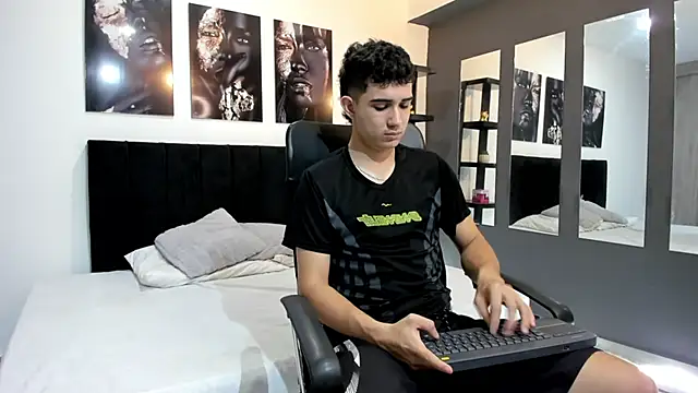 Živý XXX chat Alejo_Grey