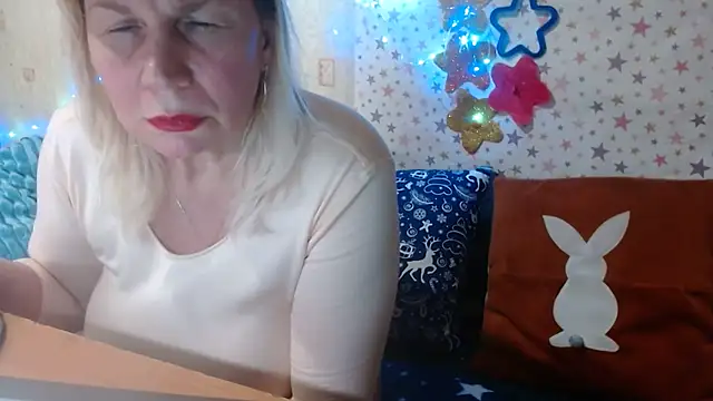 QueenLana Live XXX Chat