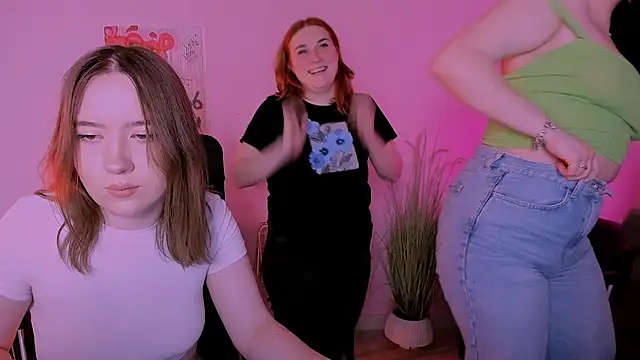 แชท XXX สดของ casey_meow_