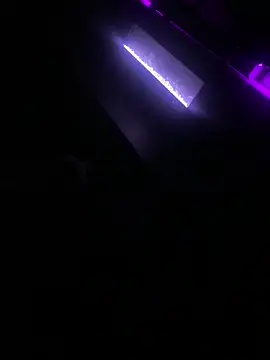 XXX chat uživo modela BBCLuvinJuicyPeach