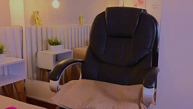 XXX chat uživo modela Aida_moreno