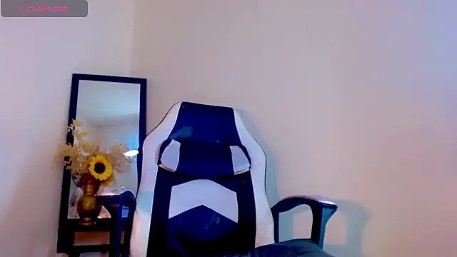 alexsandra_kiss: απευθείας συνομιλία ΧΧΧ