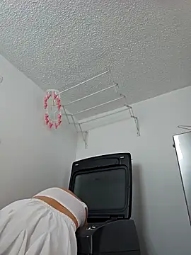 miaeyes' Live XXX Chat