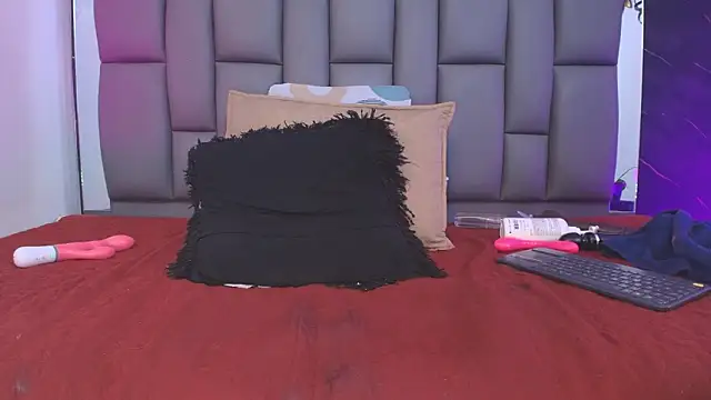 XXX chat uživo modela _MiaBrown_