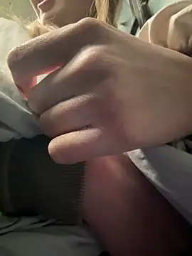 Aiko_Yumi live XXX chat