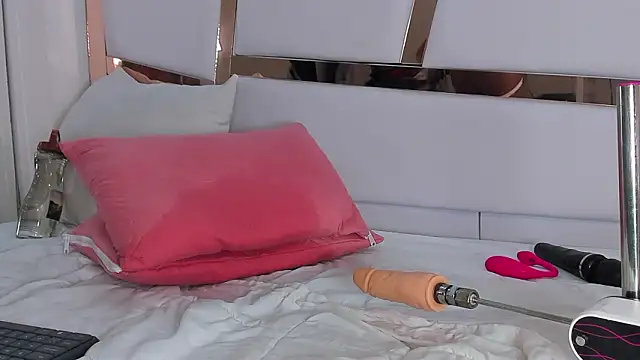 cattaleya_get élő XXX-chatje