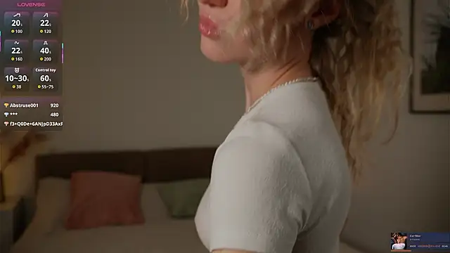 SophieBelll 现场XXX聊天