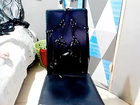 Savannah_Cock élő XXX-chatje