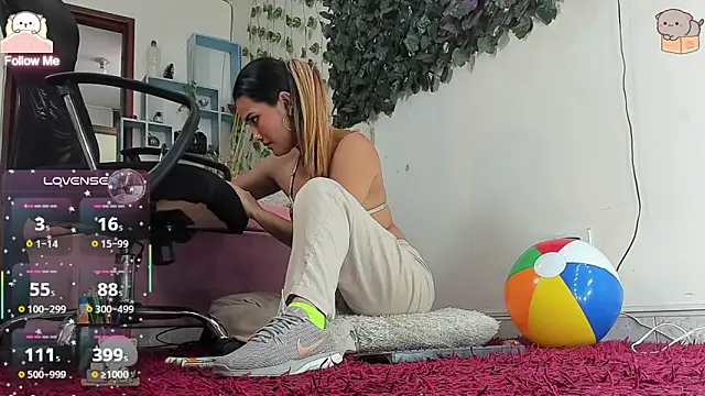 DestinyHills Live XXX-Chat