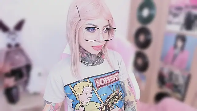 Živý XXX chat NikkiRamone