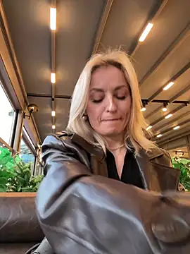 VikaBunny1 élő XXX-chatje