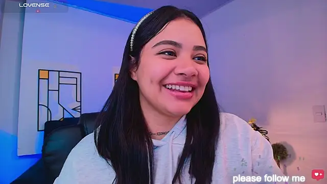 nicemiiaa7_ élő XXX-chatje