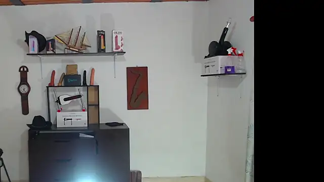 keily__funny Adlı Modelin Canlı XXX Sohbeti