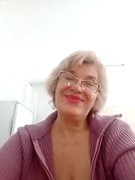 52MiaLove02 Adlı Modelin Canlı XXX Sohbeti