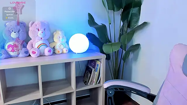 Mystic_blue élő XXX-chatje