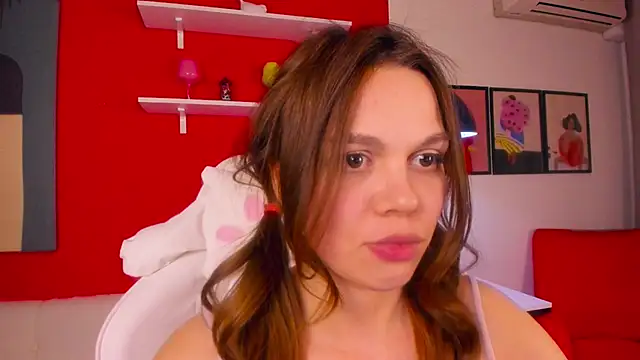 ScarletMarney live XXX chat