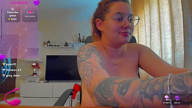 SpicySharron Live XXX-Chat