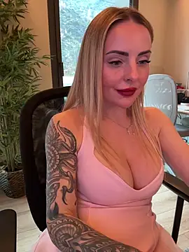 EmaSalis Live XXX-Chat