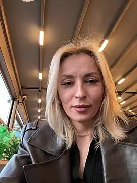 XXX chat uživo modela VikaBunny1