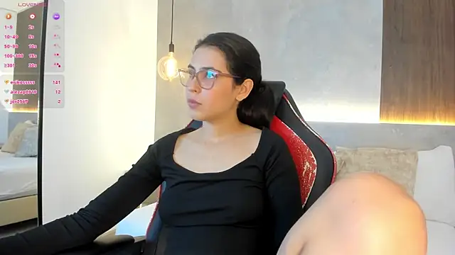 desireee_'s Live XXX Chat