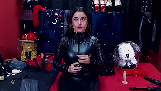 แชท XXX สดของ Hannamariana