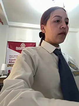 Emily-7_ Live XXX-Chat