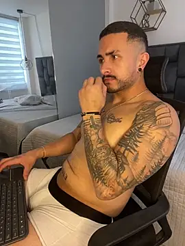 Онлайн чат XXX ALEXXX_KING