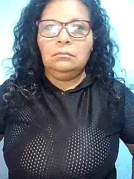 Amarantha25 élő XXX-chatje