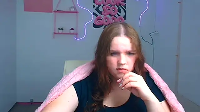 Kitty_Mia_Kitty Live XXX-chat