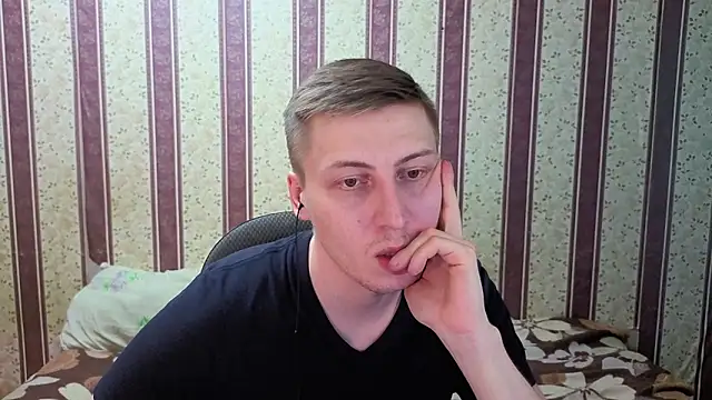 Chatroom XXX en direct de darienlarge