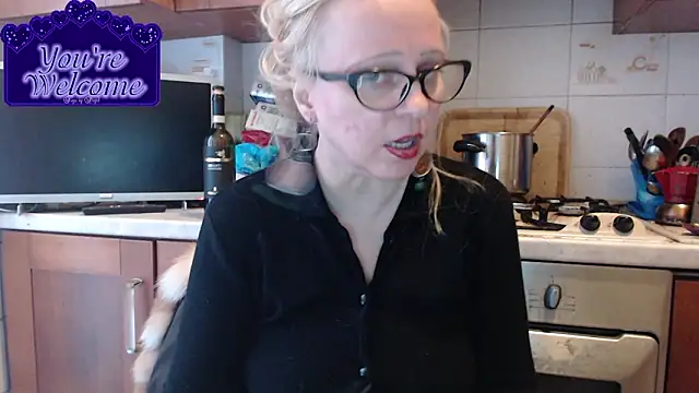 martachatte webkamerás műsora