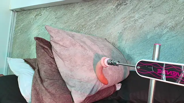 Dixie_grey1 élő XXX-chatje