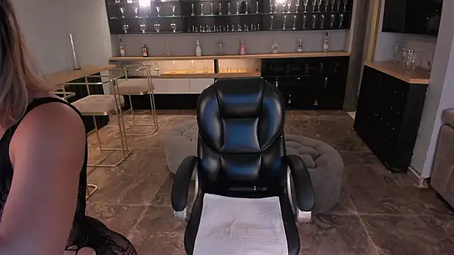 KylaMorrison's Live XXX Chat