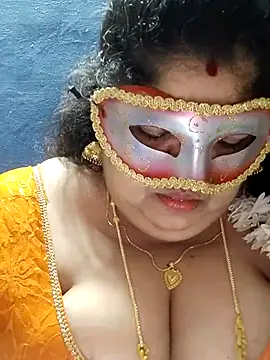 tamilthanushri's Live XXX Chat