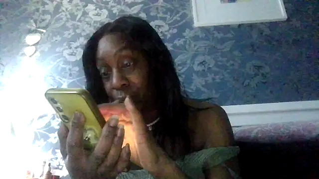 Ebony-SultryX's Live XXX Chat