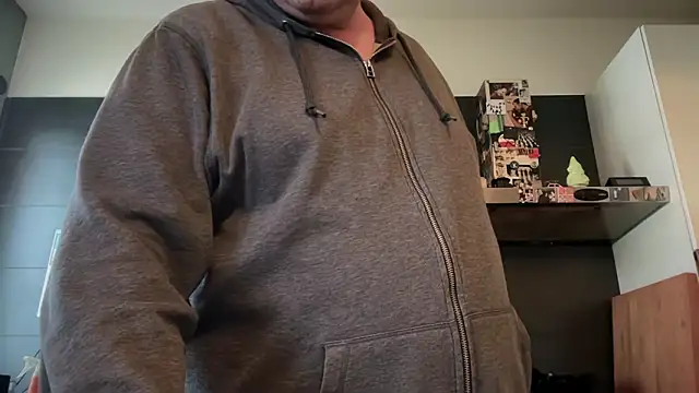 theitalianbear live XXX chat