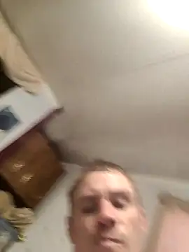 MaddyC6992 élő XXX-chatje