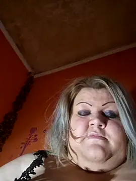 ducicsajsziii: απευθείας συνομιλία ΧΧΧ