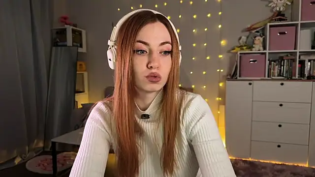 LinaWitch élő XXX-chatje