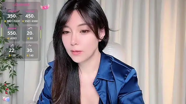 Lucy-cici Chat XXX live