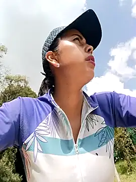 _andrea30 Chat XXX live