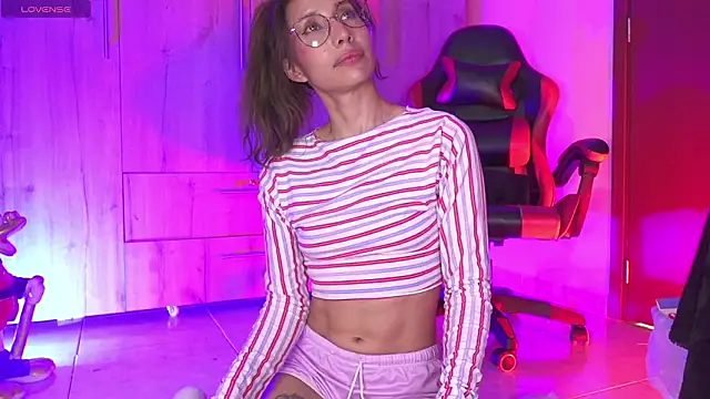 AnnaKimura_ élő XXX-chatje