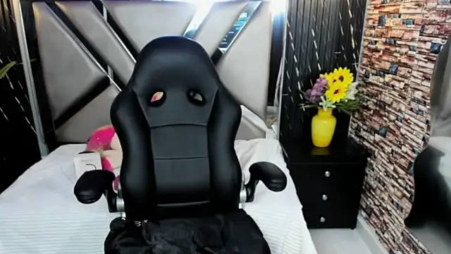 Jennfer_Winson's Webcam Show