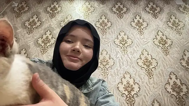 Katepleaurxo élő XXX-chatje