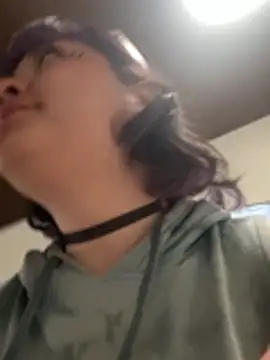 Criistalbloom's Live XXX Chat