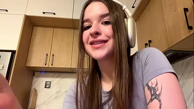 Pokazy przed kamerką – LakishaQuattlebaum