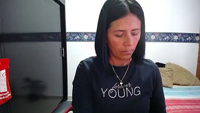 sharoon_cheerry Chat XXX live